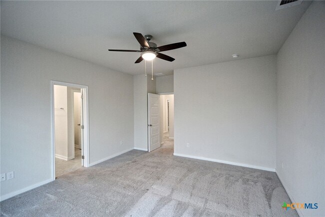 Building Photo - 723 Myrtle Path