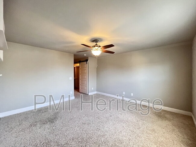 Building Photo - 3214 SW Stonepoint Ave