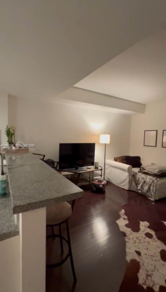 Building Photo - 2740 SW 28th Terrace