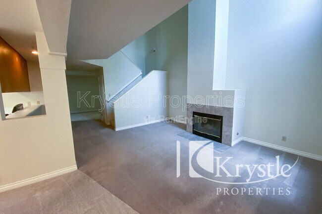 Building Photo - 206 Sea Crest Cir