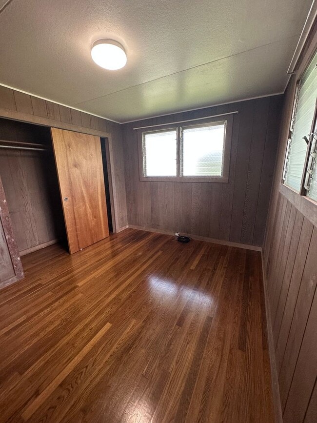 Building Photo - 123 Punahele St
