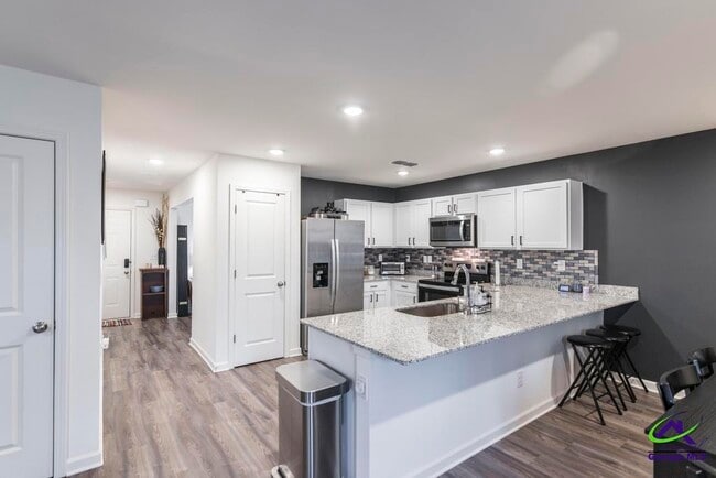 Building Photo - 409 Resting Fawn Pl