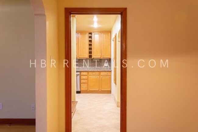 Building Photo - Charming Single-Story Home in the Heart of...