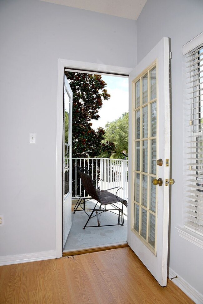 Building Photo - Rare 3 Bedroom Condo in Niceville!