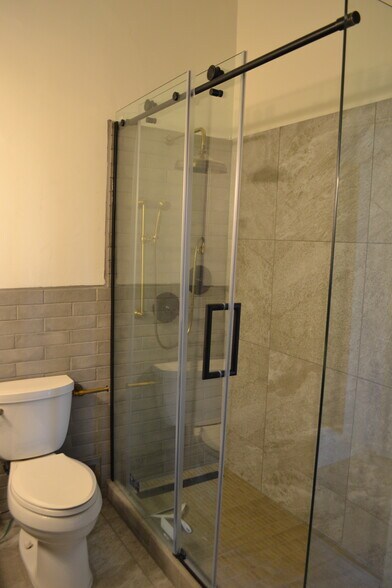 Bathroom #2 - 1164 S Windsor St