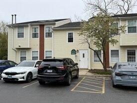 Building Photo - 1417 E Wyndham Cir
