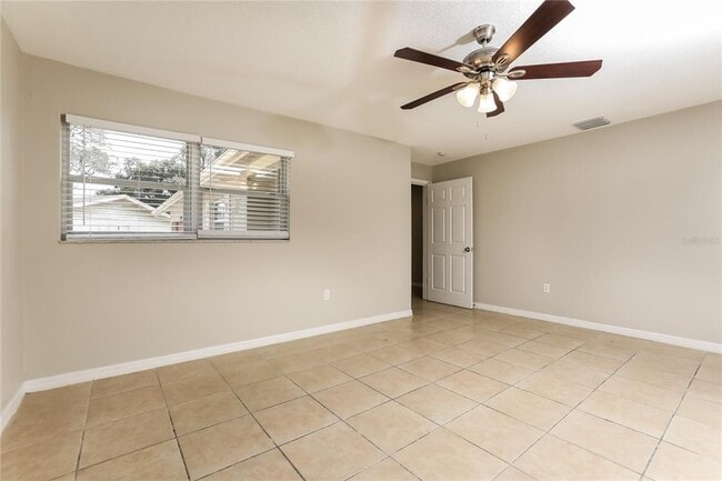 Building Photo - 5604 Fair Oak Ct