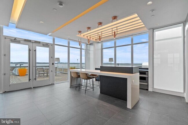 Building Photo - 925 N Fairfax St