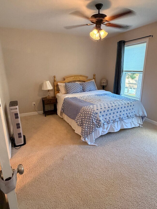 Building Photo - 207 Heather Brook Cir