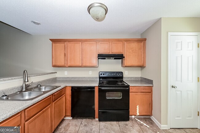 Building Photo - 253 Lossie Ln