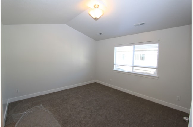 Building Photo - AVAILABLE NOW ~ Lehi Exchange Townhouse