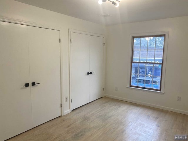 Building Photo - 19-23 W Main St