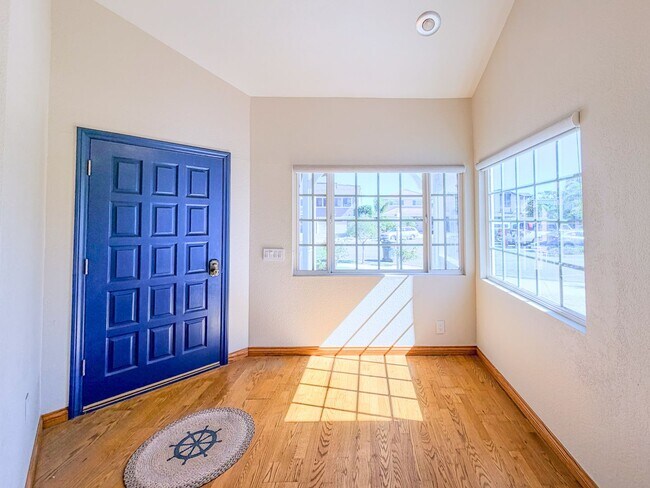 Building Photo - 2511 Monaco Dr