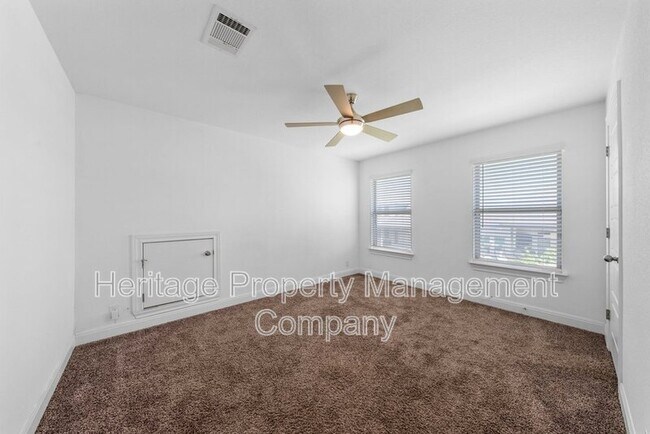 Building Photo - 221 Terramar