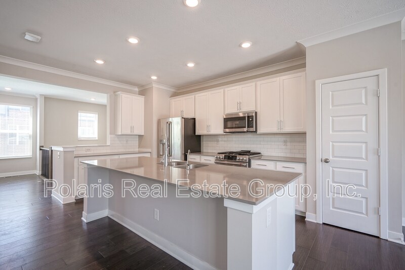 Building Photo - 8239 Bostic Dr