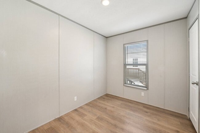 Building Photo - 1626 American Dr