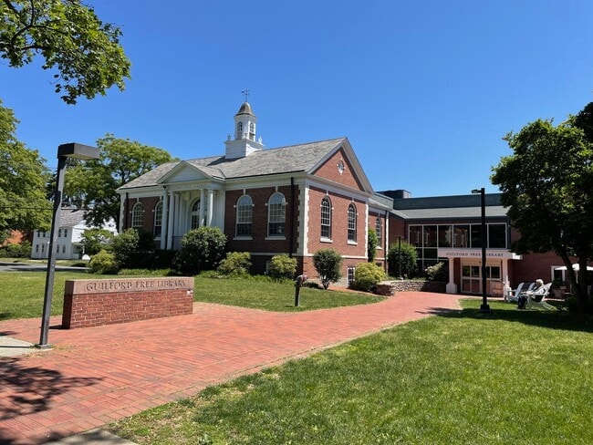 Building Photo - 26 Pearl St