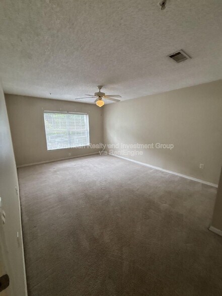 Building Photo - 4274 Calinda Ln