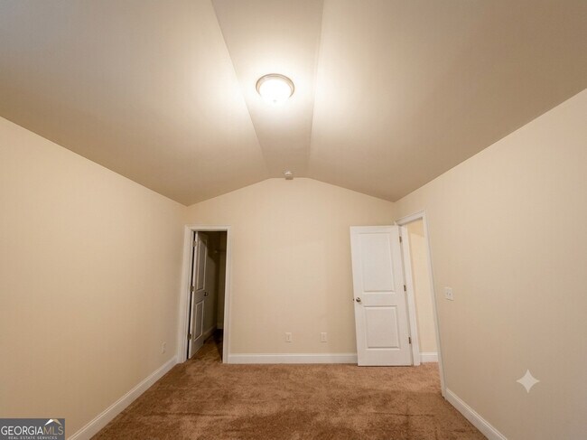 Building Photo - 165 Regency Pl