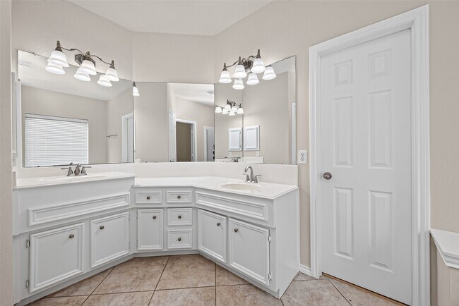 Building Photo - 1807 Katlyn Ln