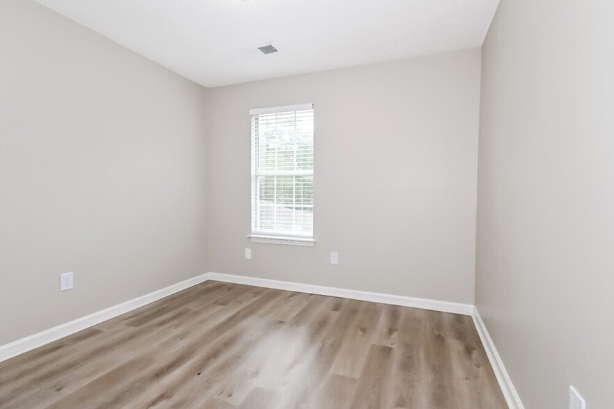 Building Photo - 12873 Fox Ridge Ln