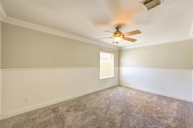 Building Photo - 9822 Memorial Crossing Dr