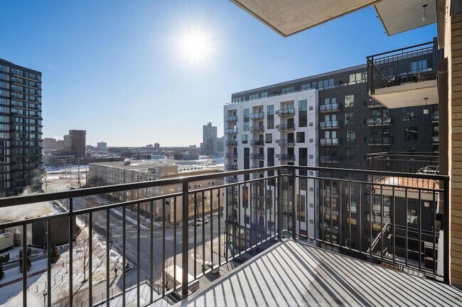 Building Photo - 1120 S 2nd St