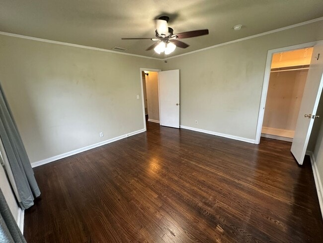 Building Photo - 2521 Sunnybrook Dr