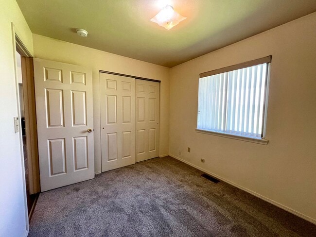 Building Photo - 5301 Tumac Dr