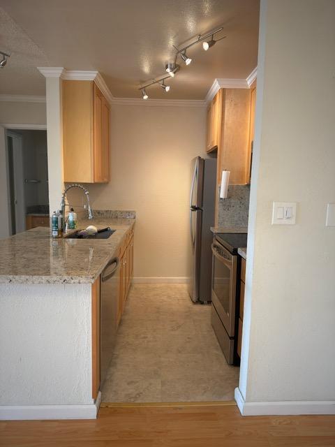 Building Photo - 397 Imperial Way