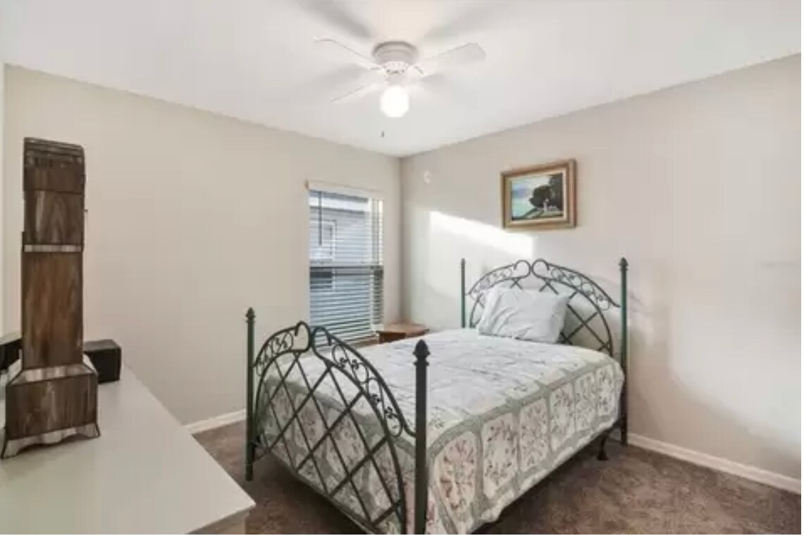 Building Photo - 338 Pentas Ln