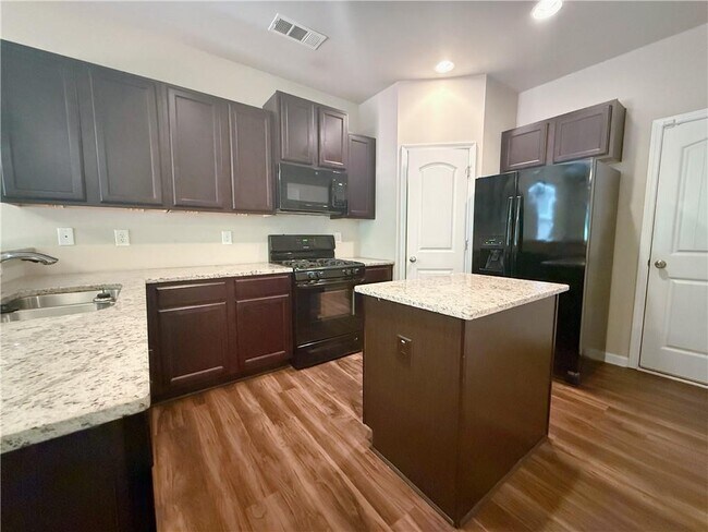 Building Photo - 305 Woodson Way