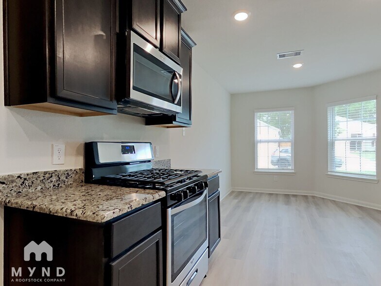 Building Photo - 21112 Titian Dr.