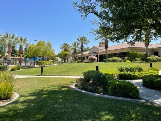 Building Photo - Beautiful Home in 55+ Community