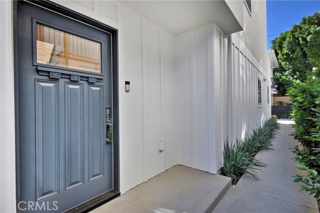 Building Photo - 4641 Cahuenga Blvd