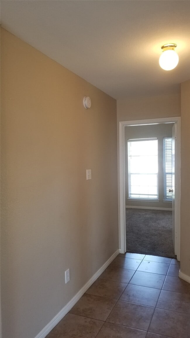 Building Photo - 3935 Cary Creek Dr