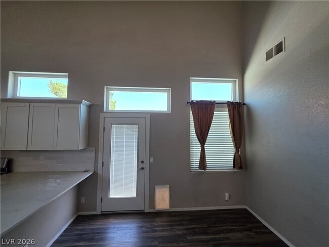 Building Photo - 2275 Ramsgate Dr