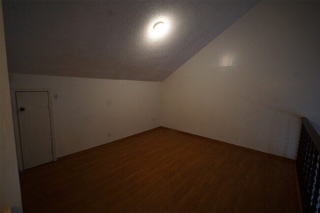 Building Photo - 8531 Sands Point Dr