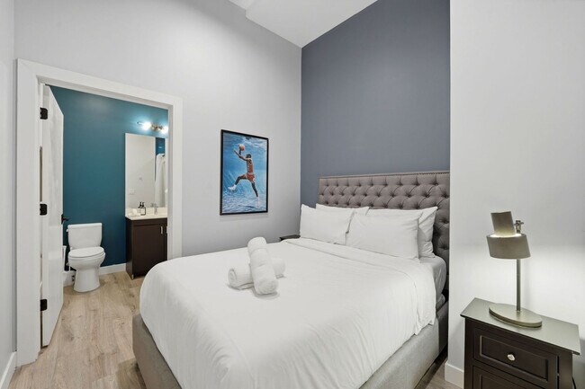 Building Photo - 417 S Dearborn St