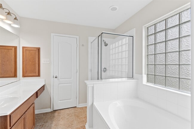 Building Photo - 18226 Fair Grange Ln
