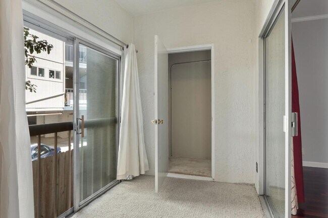 Building Photo - 50 N San Mateo Dr