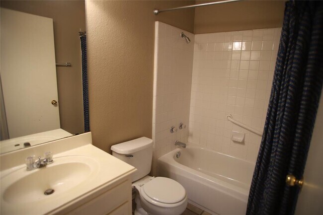 Building Photo - 403 N Blue Ridge Pkwy