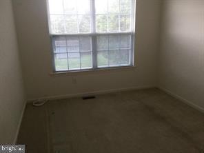 Building Photo - 32 Fenwick Ct