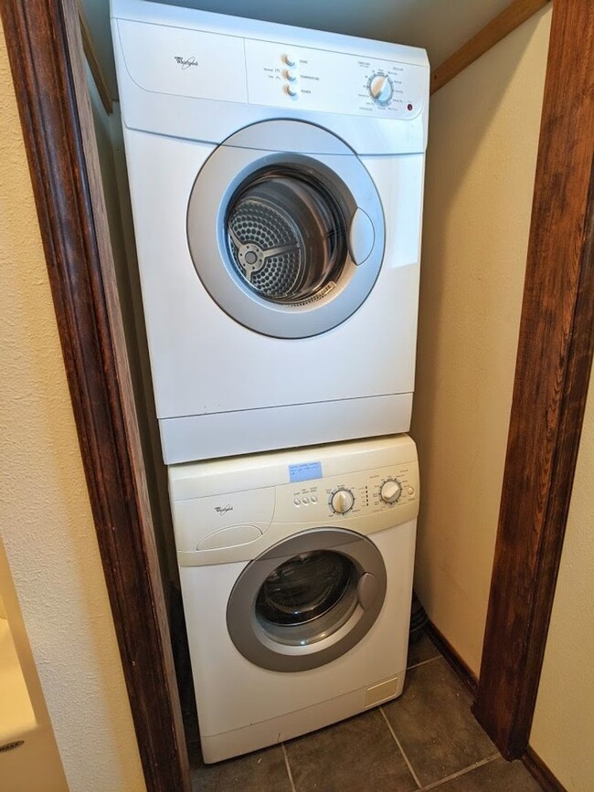 Building Photo - 139
