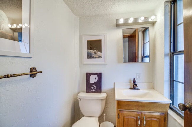 Building Photo - 9 Francis St