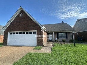 Building Photo - 8496 Highland Glen Cir N