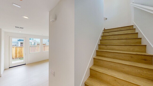 Building Photo - 2782 Sassy St