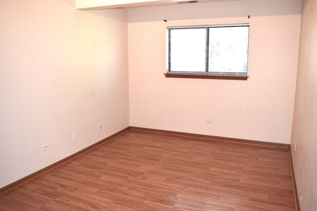 Building Photo - 2258 Abbeywood Dr