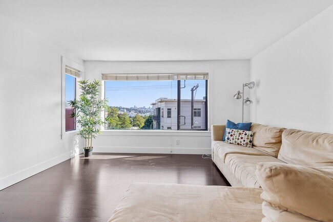 Building Photo - Wallingford one-bedroom one bath, includes...