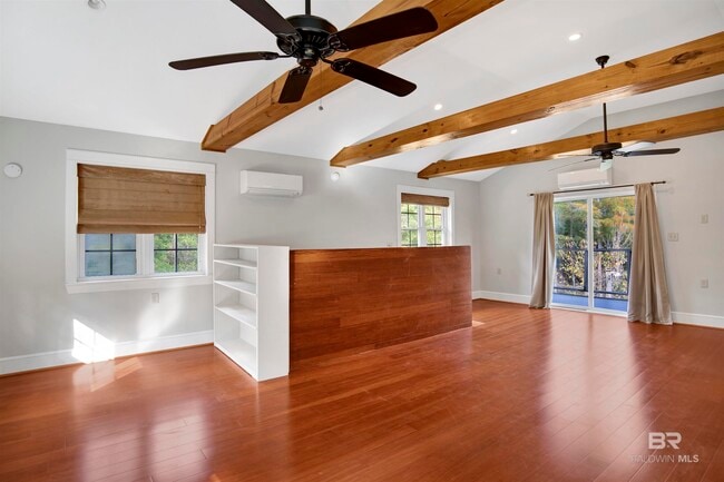 Building Photo - 18870 Highland Dr